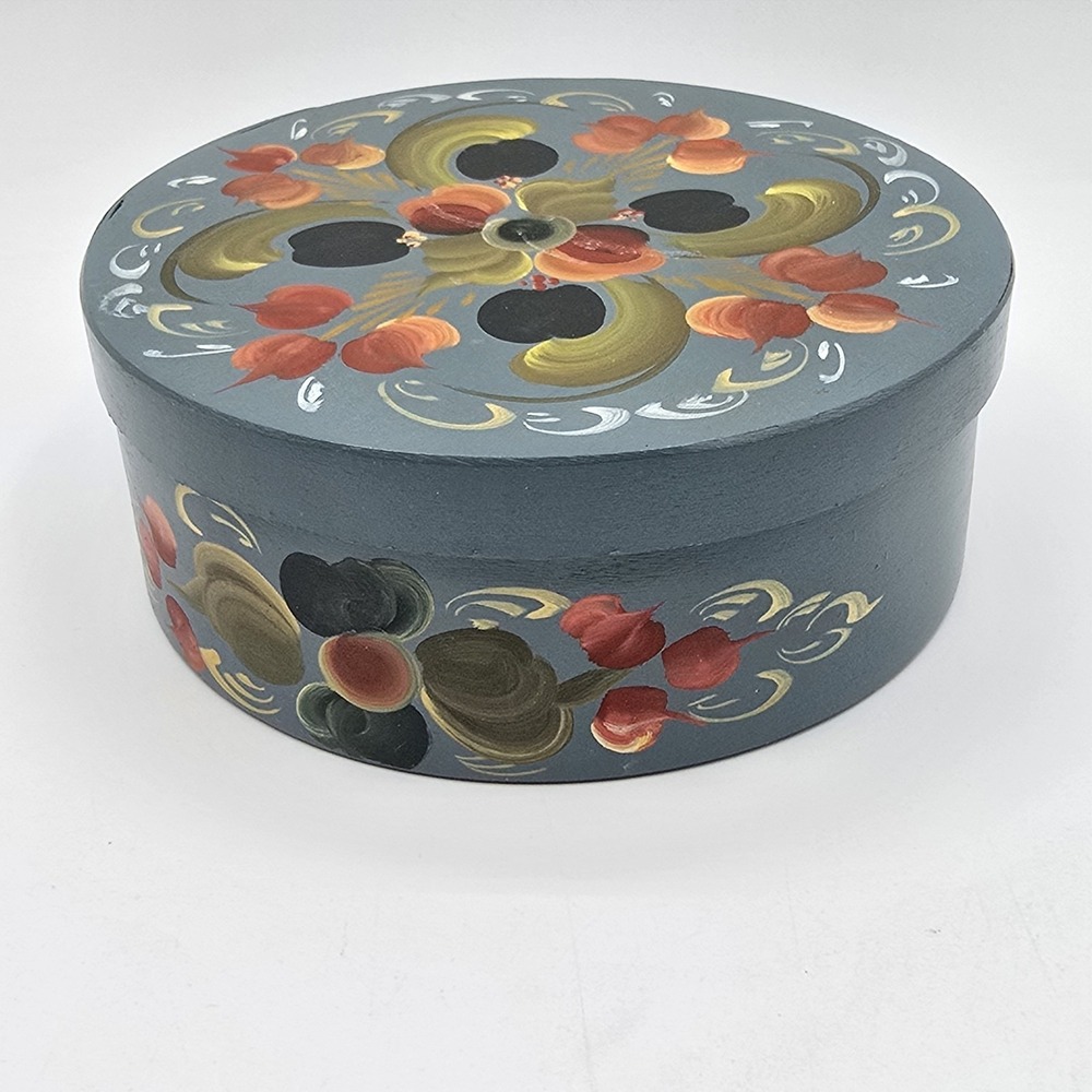 Vintage Wood Wooden Tole Hand Made Hand Painted Round Trinket Box Floral